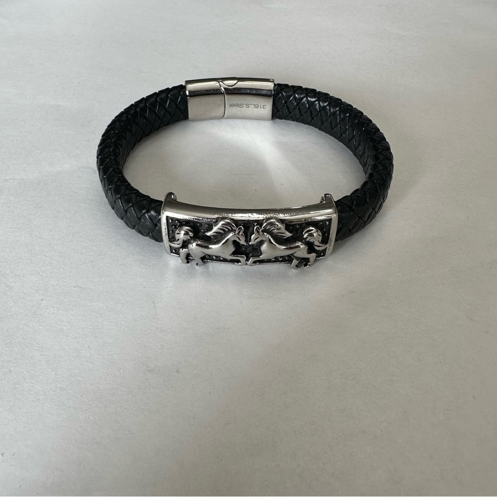 Genuine black leather bracelet with two equestrian horses in silver tone